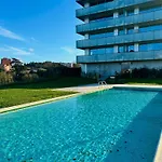 Skyline Heaven - Fantastic View - Pool - Garage 公寓