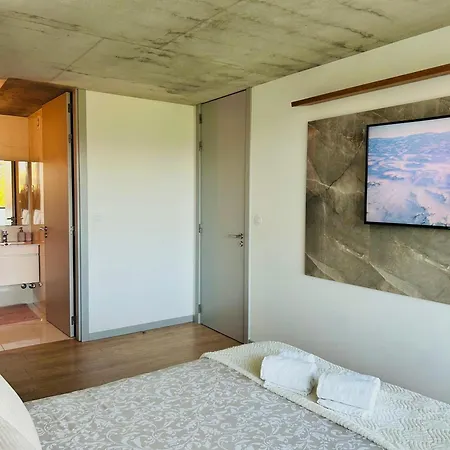 Apartment Skyline Heaven - Fantastic View - Pool - Garage Vila Nova de Gaia